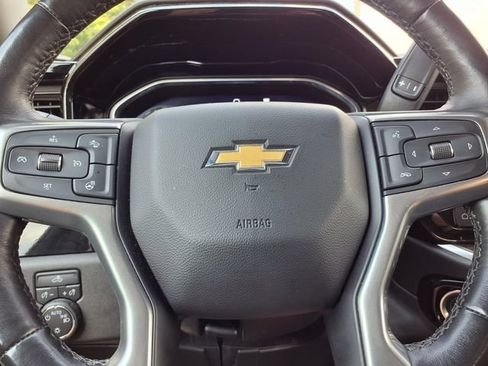 Used 2022 Chevrolet Silverado 1500 LT AWD/4WD image 15