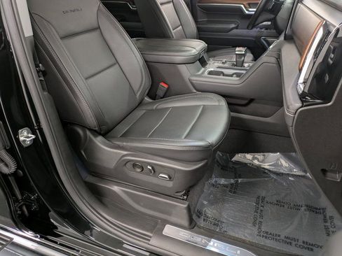 Used 2023 GMC Sierra 1500 Denali w/ Technology Package image 28