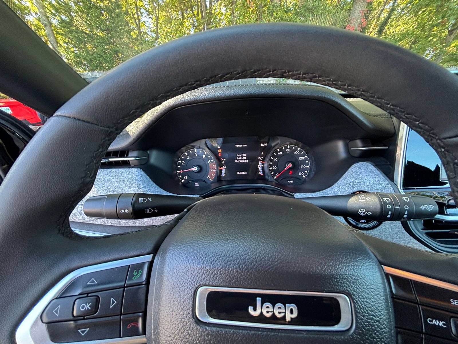 Used 2025 Jeep Compass Latitude AWD/4WD image 41