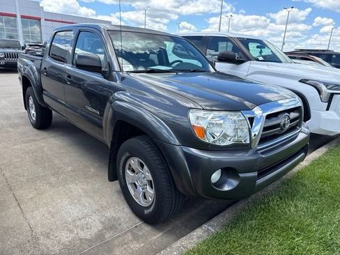Used 2010 Toyota Tacoma 4x4 Double Cab image 13