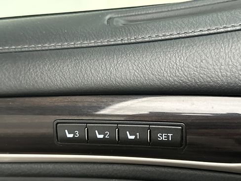 Used 2014 Lexus LS 460 AWD w/ Comfort Package image 40