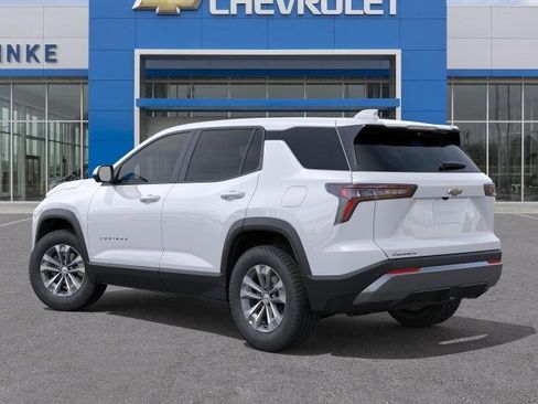 New 2026 Chevrolet Equinox LT w/ Convenience Package II FWD image 3