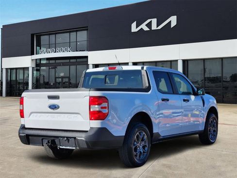 Used 2023 Ford Maverick XLT image 5