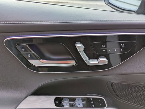 New 2025 Mercedes-Benz GLC 43 AMG 4MATIC image 17