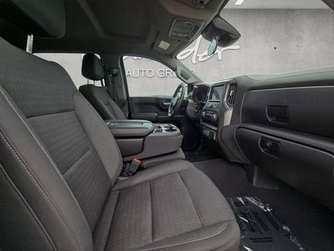 Used 2023 Chevrolet Silverado 1500 Custom Trail Boss AWD/4WD image 24