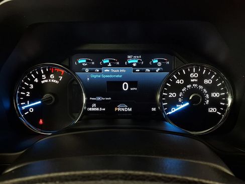 Used 2019 Ford F150 Platinum w/ Equipment Group 701A Luxury AWD/4WD image 16