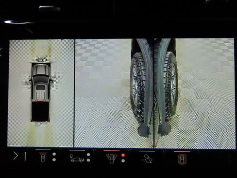 Used 2025 GMC Sierra 1500 AT4 image 18