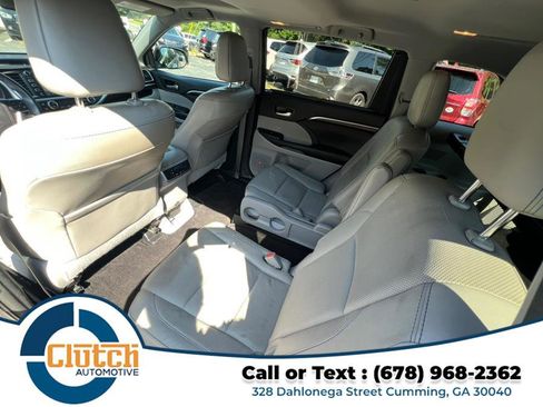 Used 2016 Toyota Highlander Limited w/ Driver Technology Package image 18