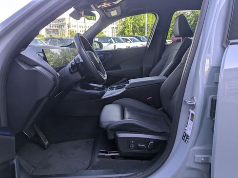 Used 2025 BMW X3 xDrive30i w/ Premium Package AWD/4WD image 25
