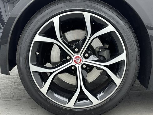 Used 2021 Jaguar F-TYPE Coupe image 13