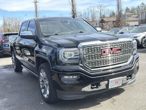 Used 2018 GMC Sierra 1500 Denali w/ Denali Ultimate Package image 3
