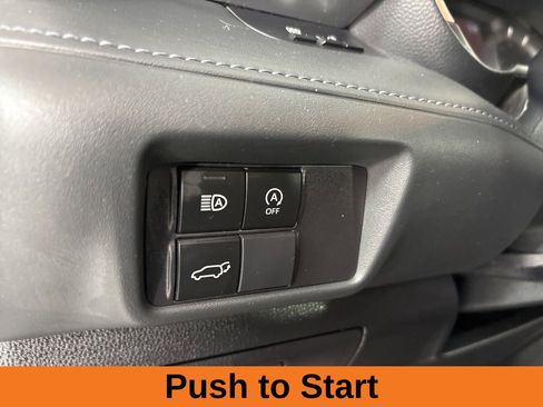 Used 2023 Toyota Highlander XSE FWD image 10