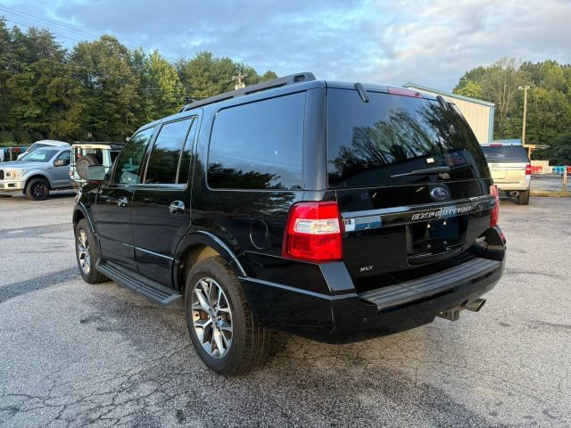 Used 2017 Ford Expedition XLT w/ Equipment Group 202A RWD image 3