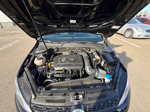 Used 2019 Volkswagen Golf Alltrack S image 12