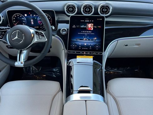 New 2026 Mercedes-Benz GLC 300 image 3