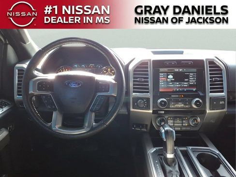 Used 2015 Ford F150 Platinum w/ Equipment Group 701A Luxury AWD/4WD image 9