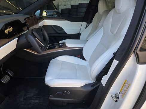 Used 2022 Tesla Model X AWD/4WD image 19