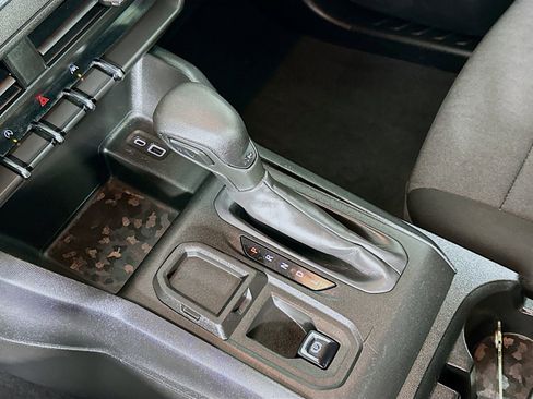 Used 2023 Chevrolet Colorado W/T image 18