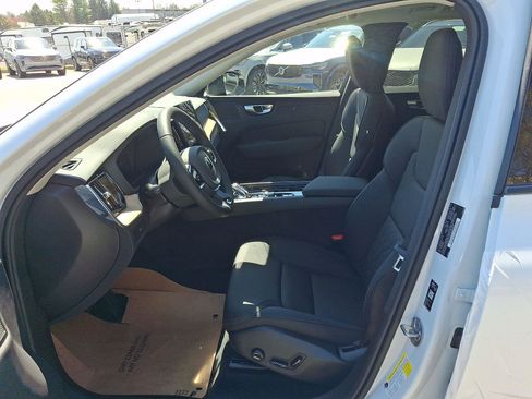 New 2026 Volvo XC60 B5 Plus w/ Climate Package AWD/4WD image 9