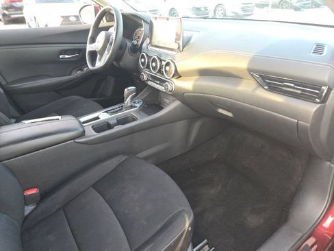 Used 2020 Nissan Sentra SV FWD image 11