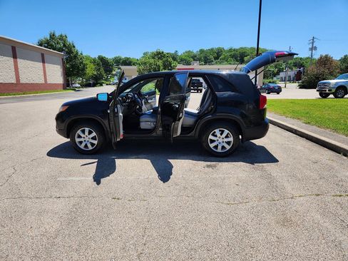 Used 2011 Kia Sorento 2WD image 23