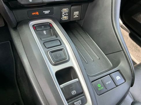 Used 2019 Honda Insight Touring image 13