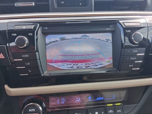 Used 2016 Toyota Corolla LE FWD image 24