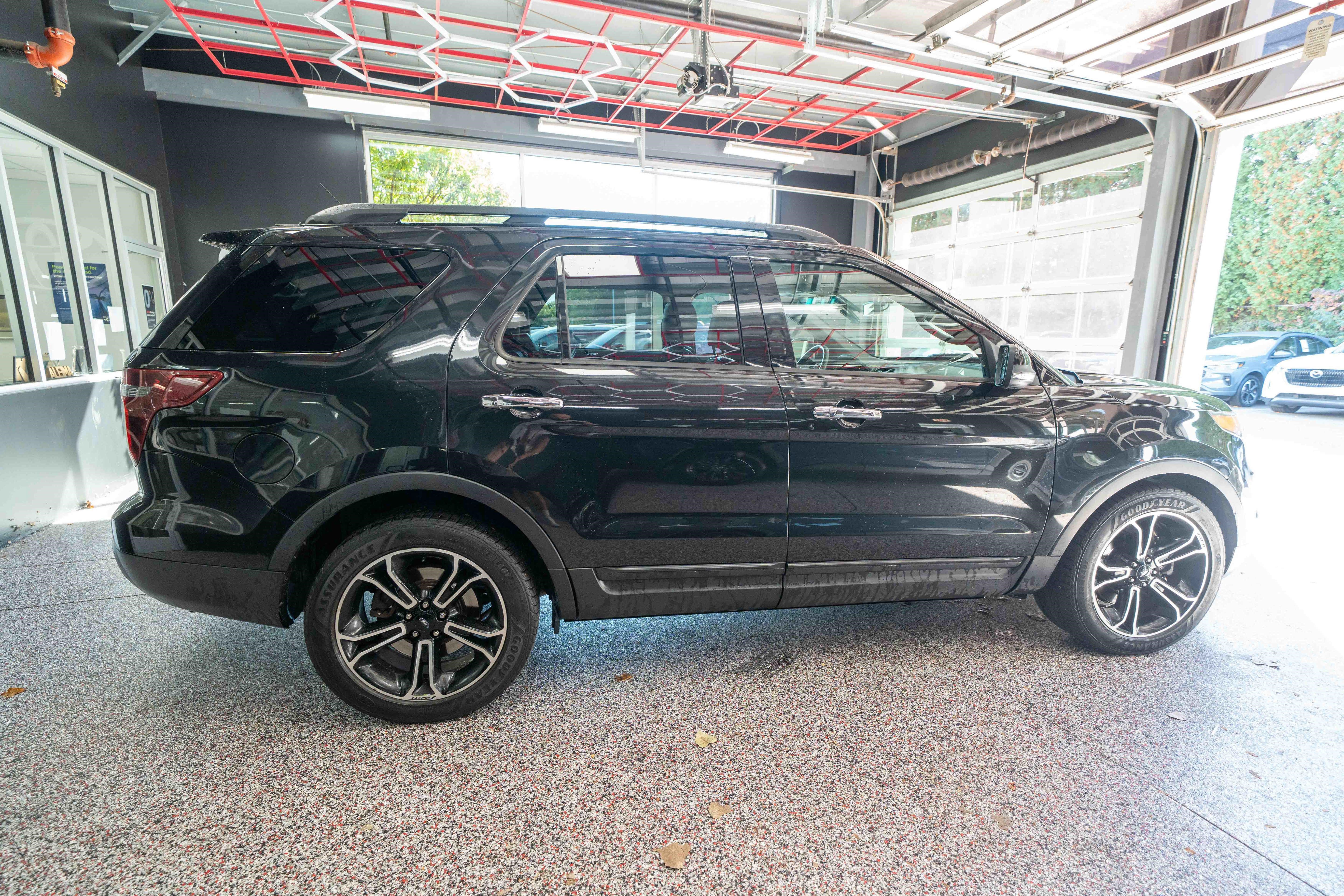 Used 2014 Ford Explorer Sport w/ Equipment Group 401A AWD/4WD image 4