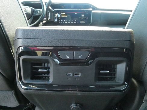 Certified 2024 GMC Sierra 2500 AT4 w/ AT4 Premium Plus Package AWD/4WD image 22