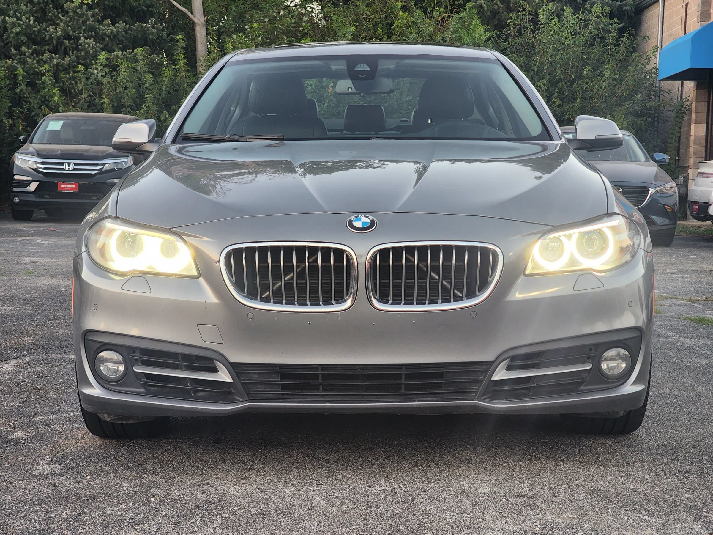 Used 2016 BMW 535i xDrive Sedan AWD/4WD image 2