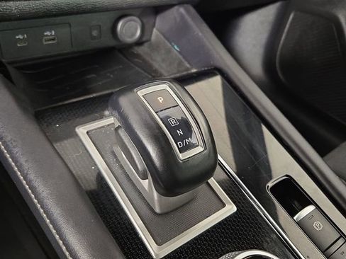 Used 2022 Mitsubishi Outlander SE image 19