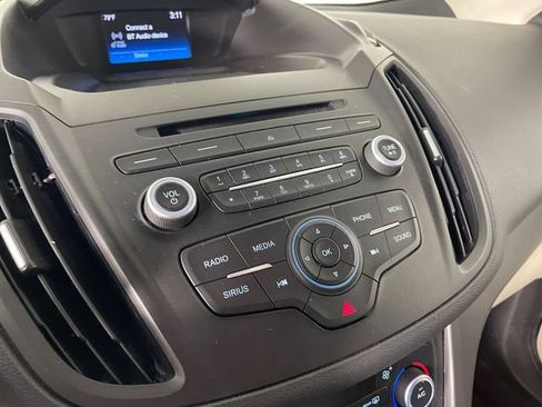 Used 2018 Ford Escape SE FWD image 8