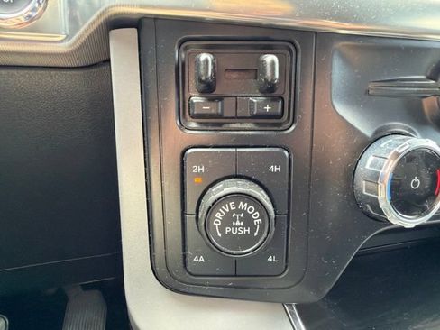Used 2024 Ford F150 Lariat w/ Tow/Haul Package AWD/4WD image 39
