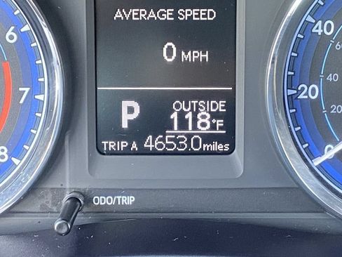Used 2018 Toyota Corolla LE w/ LE Premium Package FWD image 30