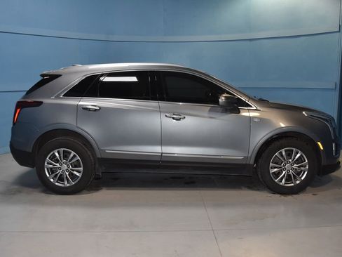 Used 2022 Cadillac XT5 Premium Luxury w/ LPO, Floor Liner Package image 21