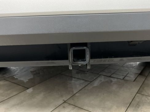 Used 2023 Volkswagen ID.4 Pro S Plus image 36