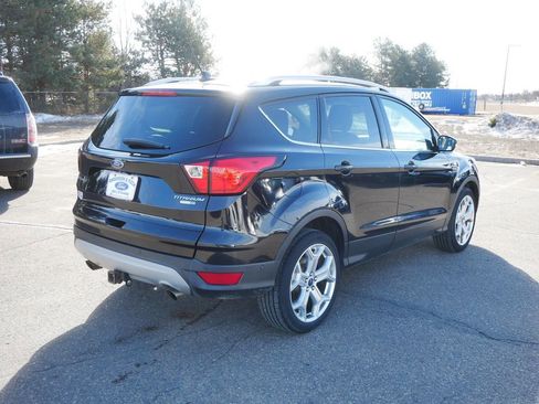 Used 2019 Ford Escape Titanium image 5
