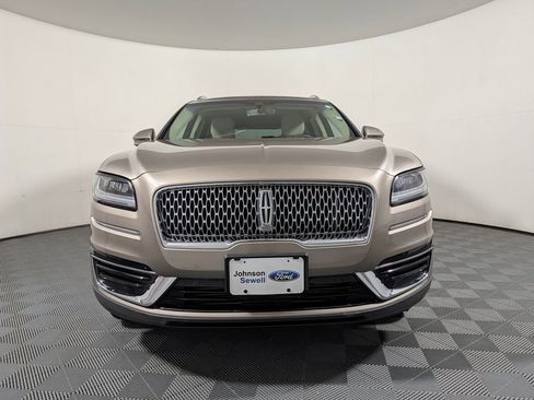 Used 2020 Lincoln Nautilus FWD w/ Equipment Group 101A image 3