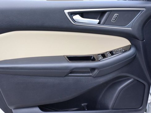 Used 2020 Ford Edge SEL w/ Convenience Package image 10