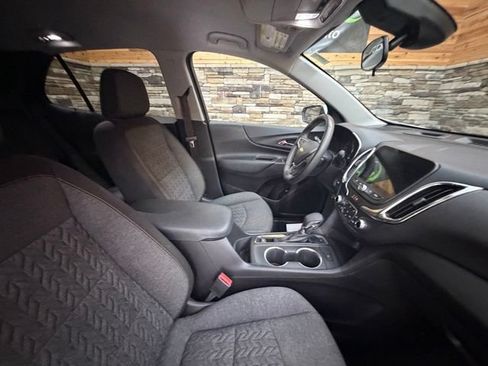 Used 2022 Chevrolet Equinox LT AWD/4WD image 16