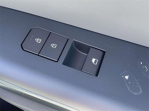 New 2025 Kia K4 LXS image 13