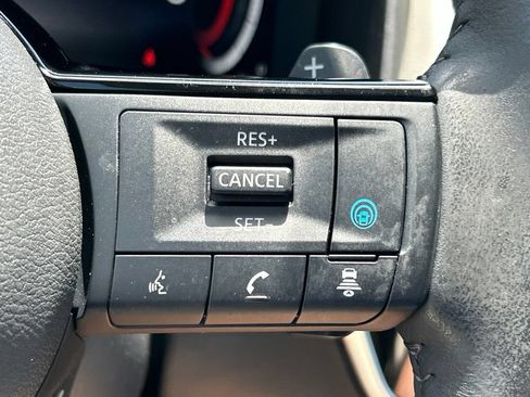 Certified 2024 Nissan Rogue SL FWD image 28