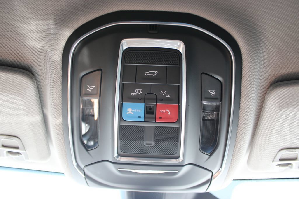 Used 2022 Jeep Grand Cherokee L Limited RWD image 65