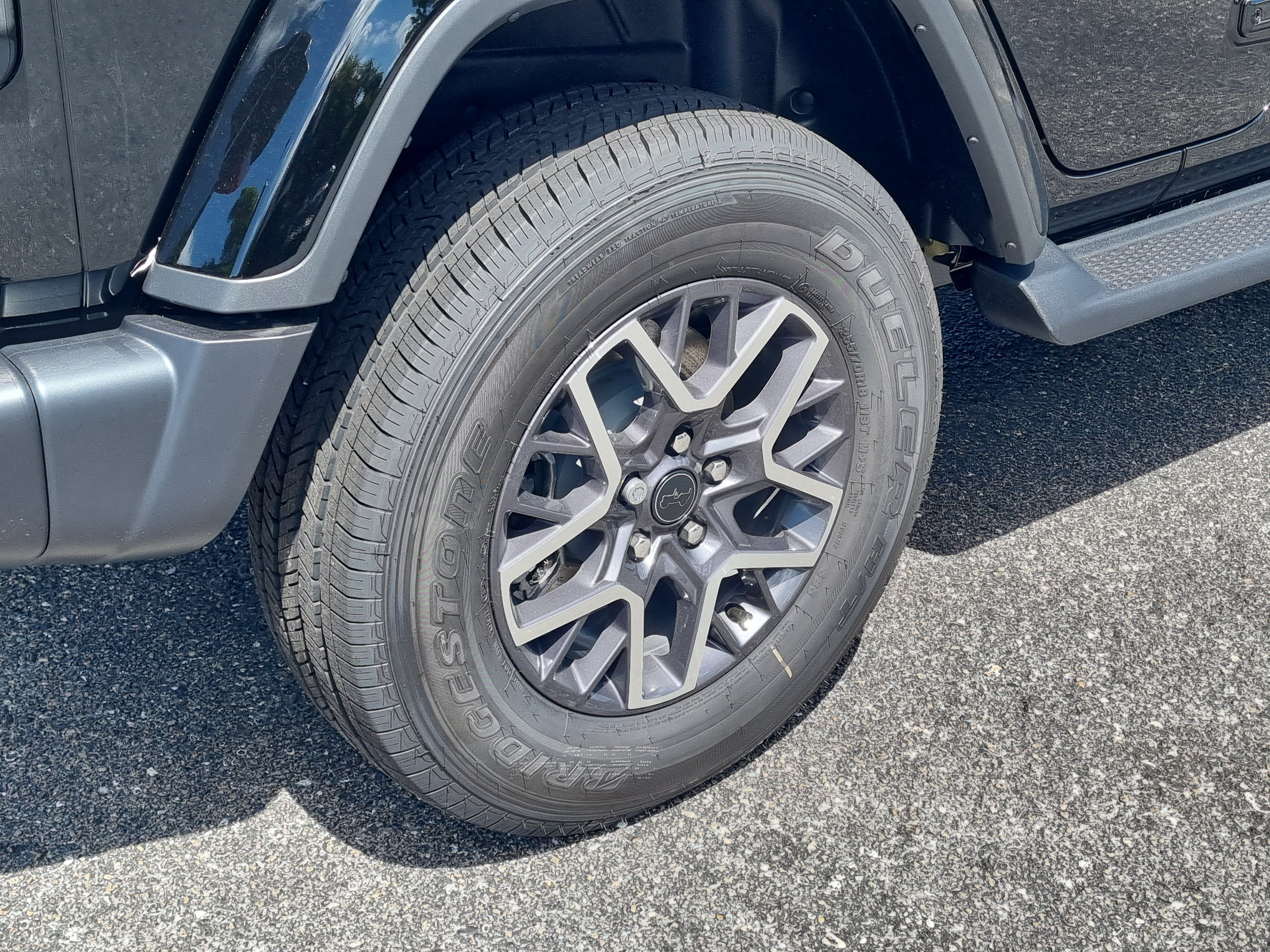 New 2026 Jeep Wrangler Unlimited Sahara AWD/4WD image 7