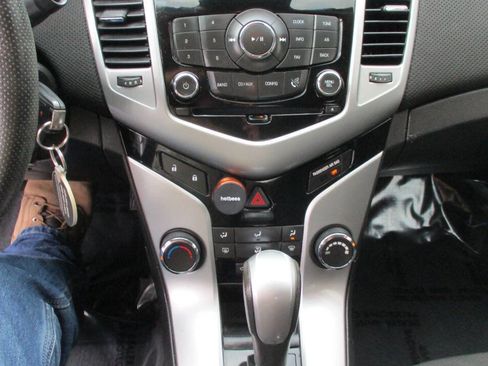 Used 2014 Chevrolet Cruze LT FWD image 26