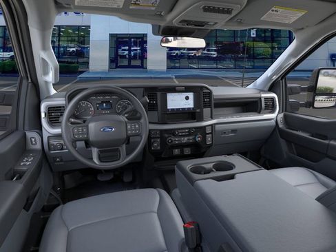 New 2026 Ford F250 XL w/ XL Chrome Package image 9