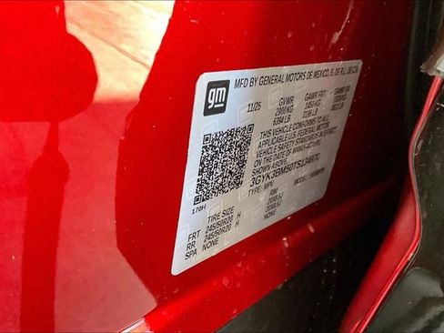 New 2026 Cadillac Optiq Luxury 1 image 14