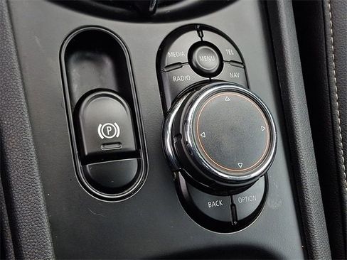 Used 2017 MINI Cooper Clubman ALL4 image 27