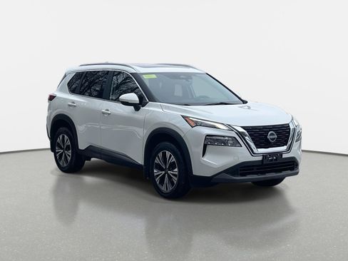 Certified 2023 Nissan Rogue SV w/ SV Premium Package image 3