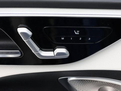 Used 2023 Mercedes-Benz C 300 Sedan image 13